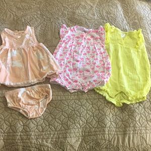 2 creepers 1 flamingo & 1 yellow, peach dress 6M